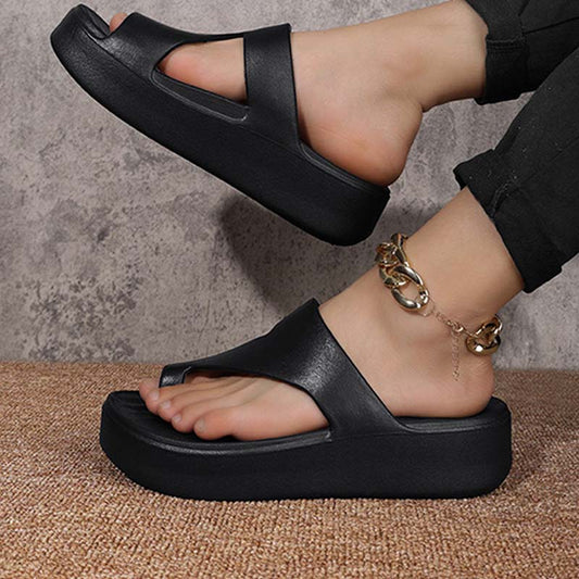 Trendy Toe-Loop Platform Sandals